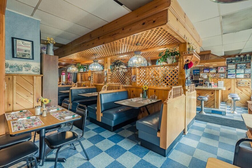 More Photos Of 1 William St, Hagaman Restaurant For Sale