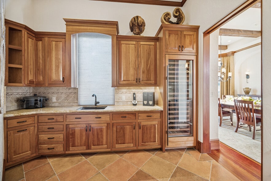 More Photos Of 21538 Mueschke Rd, Tomball Lodge Meeting Hall For Sale