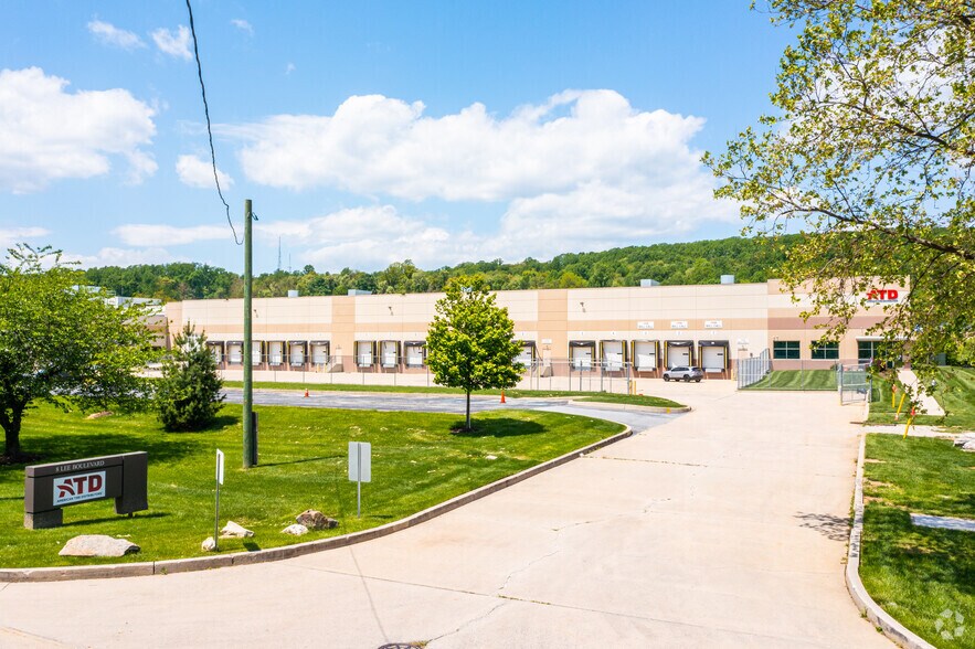 More Photos Of 8 Lee Blvd, Malvern Refrigeration Cold Storage For Lease