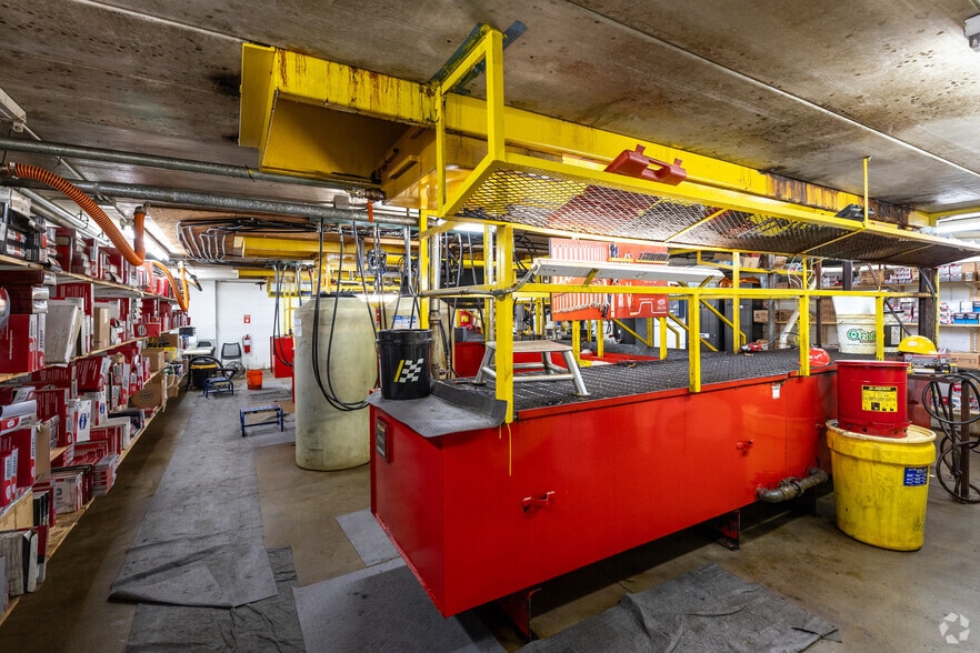 More Photos Of 7479 Egan Dr, Savage Auto Repair For Sale