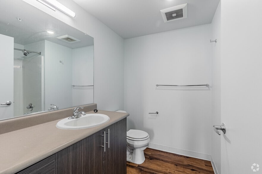 More Photos Of 5990 SE 92nd Ave, Portland Apartments For Lease