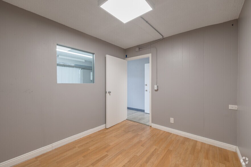 More Photos Of 24248 Crenshaw Blvd, Torrance Office For Lease