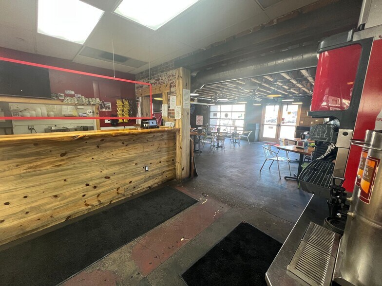 More Photos Of 2150 Broadway, Denver Freestanding For Sale