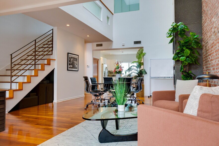 More Photos Of 1411-1413 Cloverfield Blvd, Santa Monica Apartments For Sale