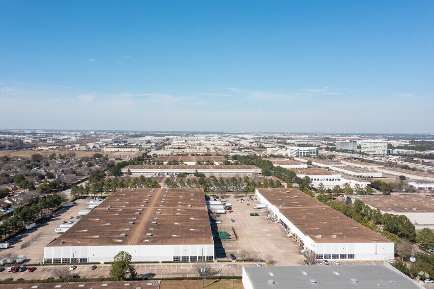 More Photos Of 3800 Brittmoore Rd, Houston Unknown For Lease