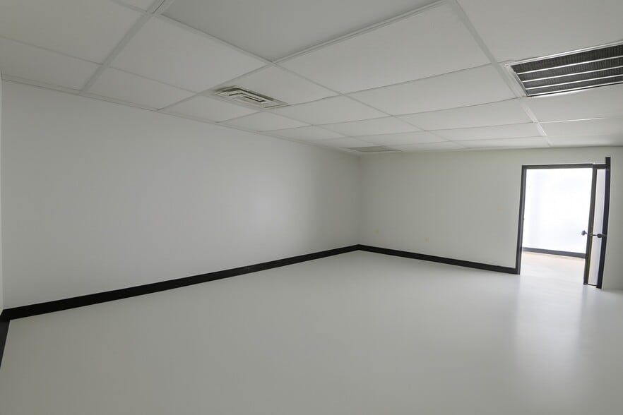 More Photos Of 1116 S 129th East Ave, Tulsa Warehouse For Sale