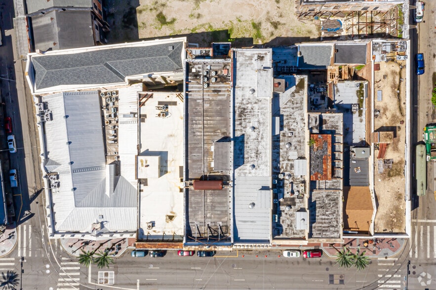 More Photos Of 714 Canal St, New Orleans Storefront Retail Office For Lease