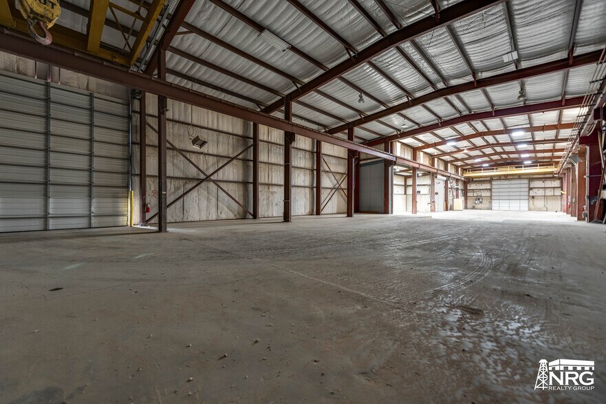More Photos Of 1551 Laredo Dr, Odessa Warehouse For Lease