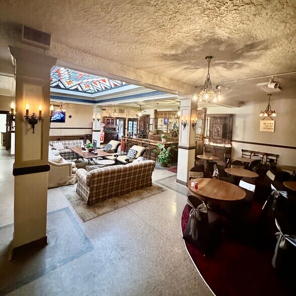 More Photos Of 925 1st Ave, Monte Vista Hotel For Sale