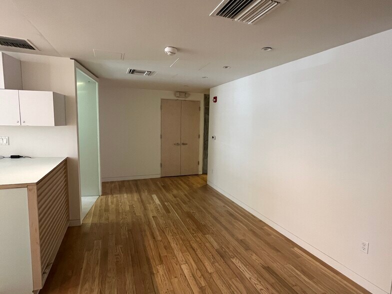 More Photos Of 1650 Jackson St, San Francisco Apartments For Sale