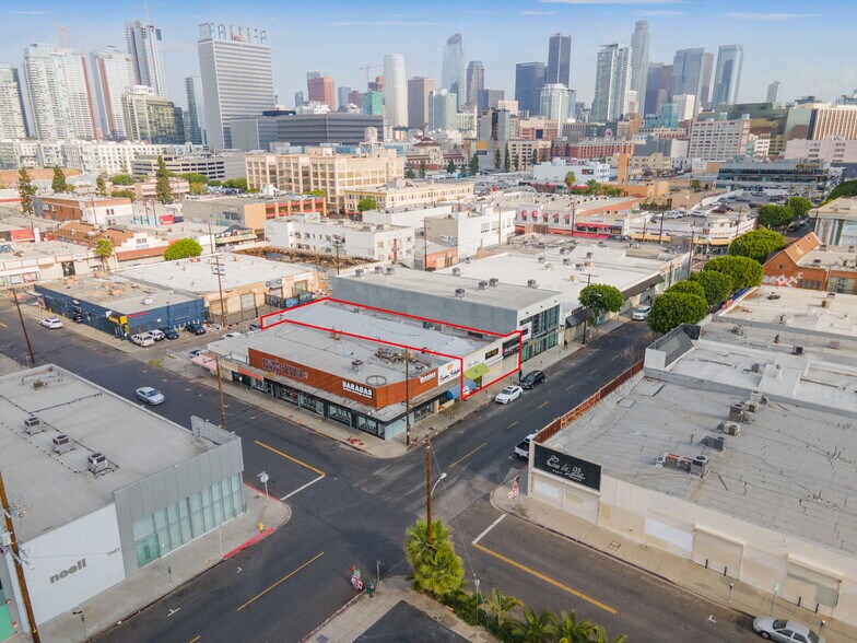 More Photos Of 1329-1333 Santee St, Los Angeles Storefront For Lease