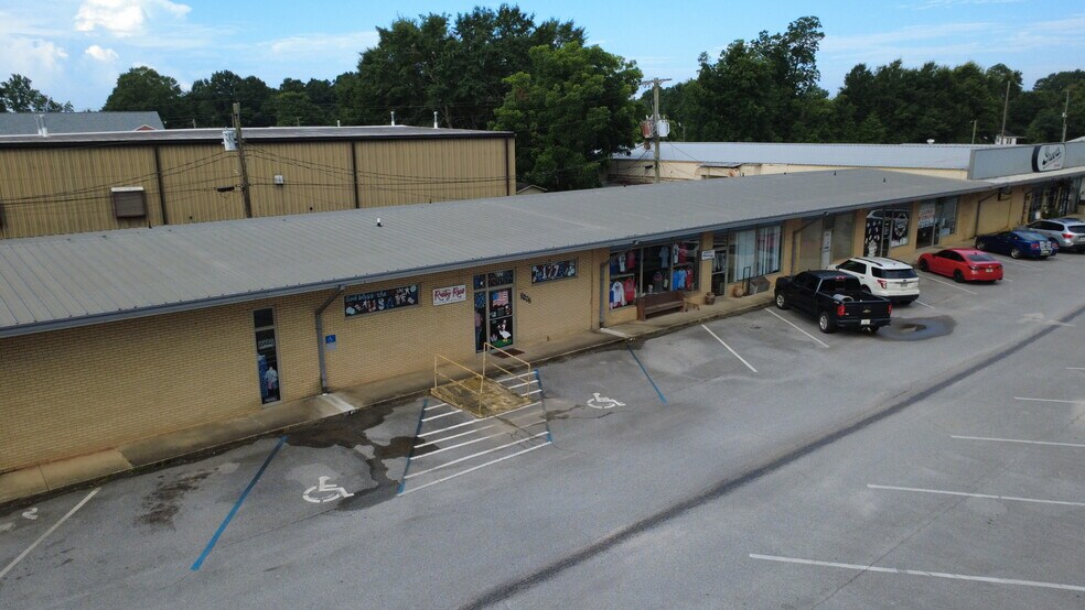More Photos Of 3873 Commerce st, Jay General Retail For Sale