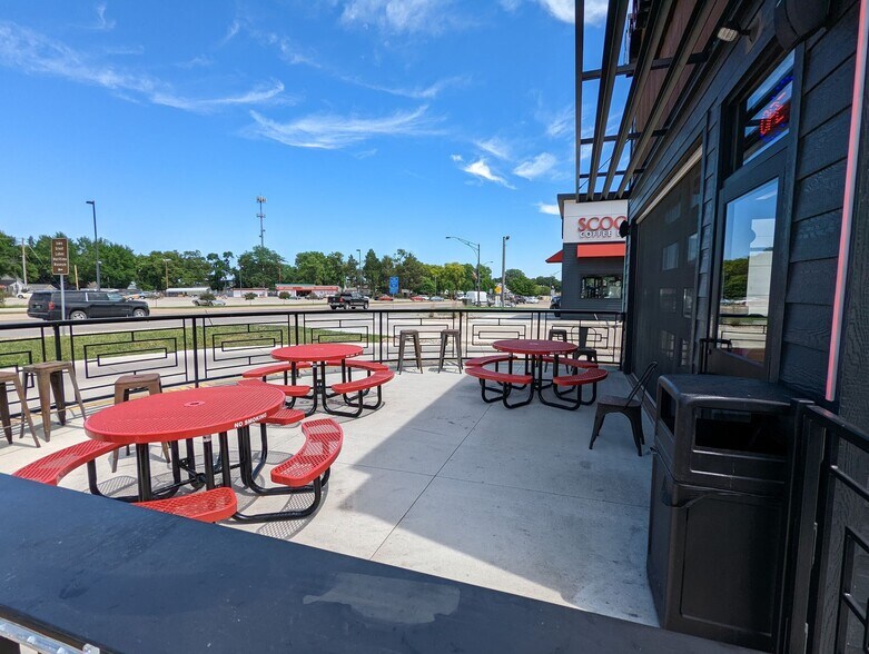 More Photos Of 320 HWY 71 S, Arnolds Park Restaurant For Sale