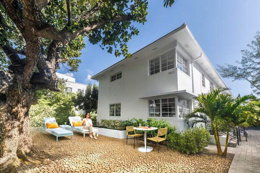 Primary Photo Of 1611-1615 Lenox Ave, Miami Beach Apartments For Sale