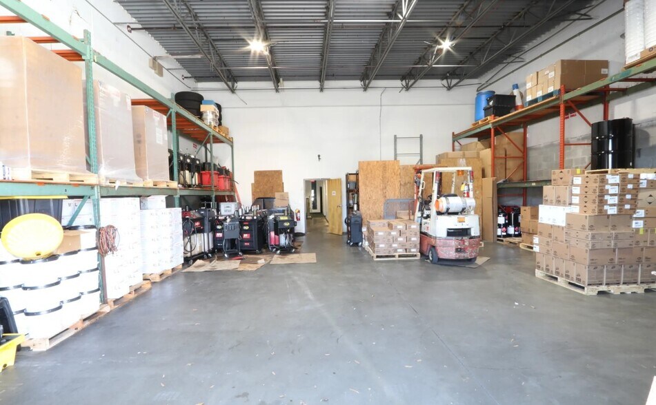 More Photos Of 975 Cobb Place Blvd, Kennesaw Light Distribution For Sale