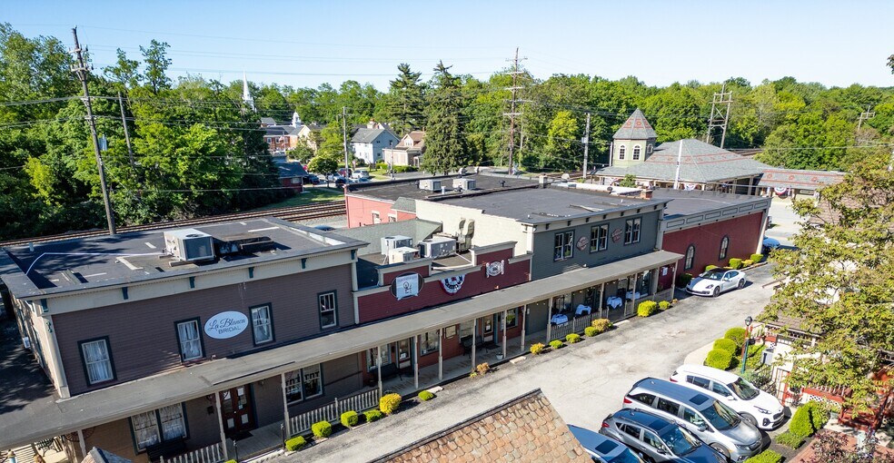 More Photos Of 8112 Columbia Rd, Olmsted Falls General Retail For Sale