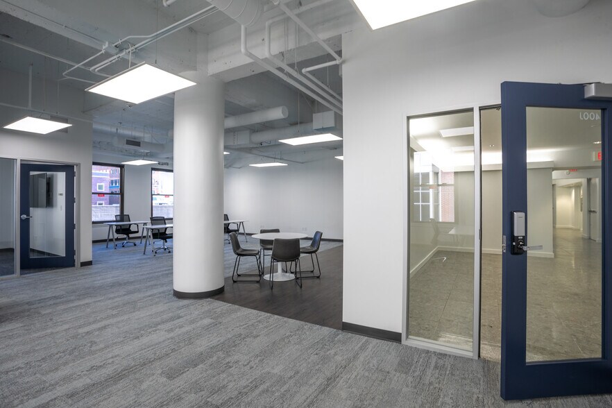 More Photos Of 15 S 9th St, Minneapolis Office For Sale