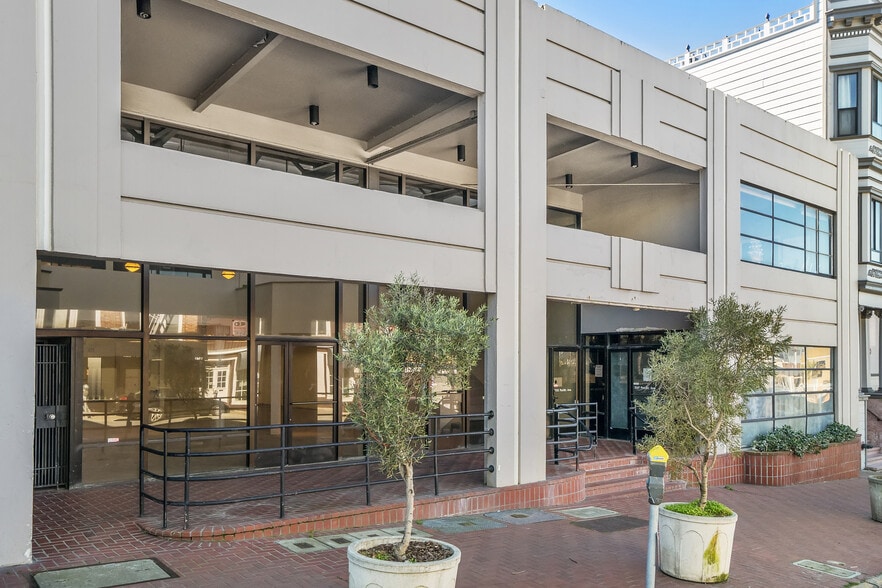 More Photos Of 1545-1555 Pacific Ave, San Francisco Storefront For Sale