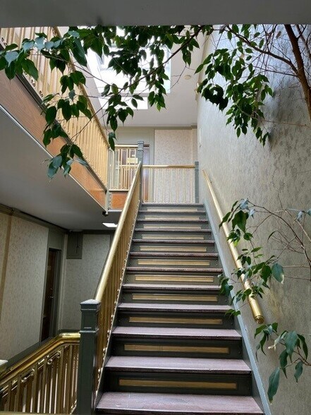 More Photos Of 1527 Franklin Ave, Mineola Office For Lease