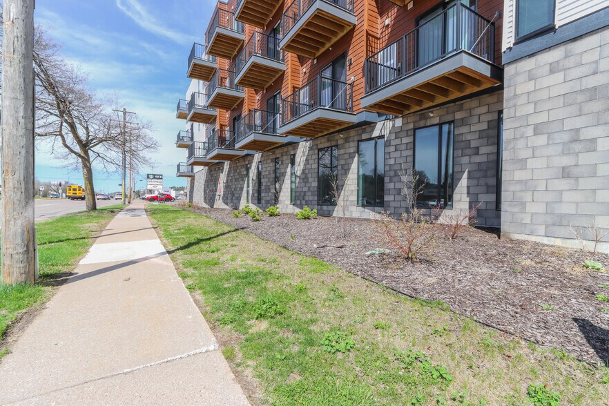 More Photos Of 209 Division St, Stevens Point Apartments For Lease