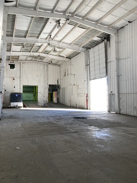 More Photos Of 603 Sunshine Rd, Kansas City Warehouse For Lease