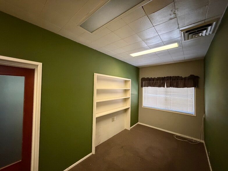 More Photos Of 141 E Acacia St, Stockton Office For Lease