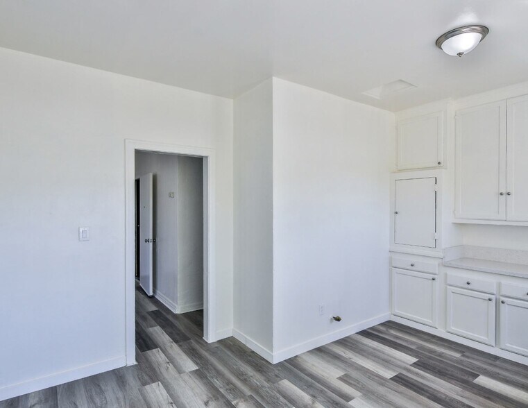 More Photos Of 138 N Soto St, Los Angeles Apartments For Sale
