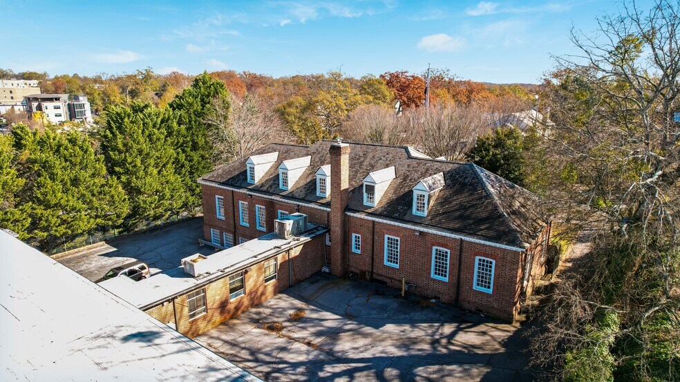 More Photos Of 429 N Main St, Greenville Office Residential For Sale
