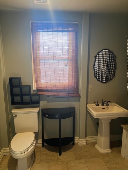 More Photos Of 314 W 14th Pl, Tulsa Office For Sale