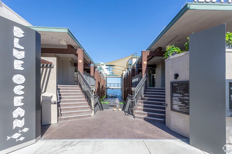 More Photos Of 1250 Prospect St, La Jolla General Retail For Lease