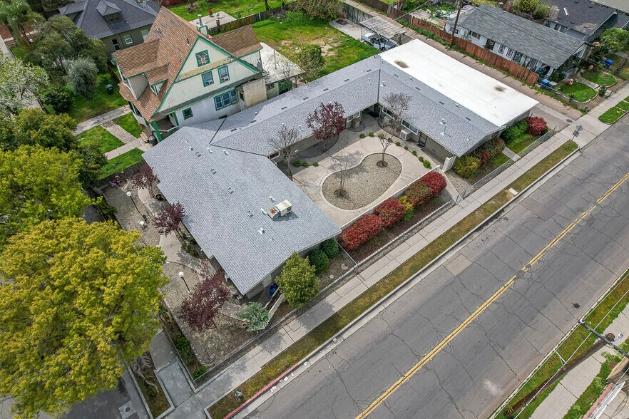More Photos Of 289 N Calaveras St, Fresno Apartments For Sale