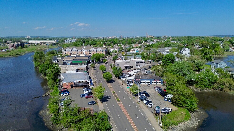 More Photos Of 3431 Fairfield Ave, Bridgeport Auto Repair For Sale