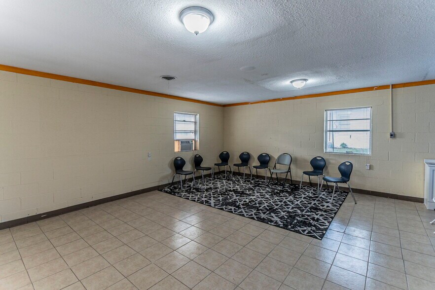 More Photos Of 2817 Cherry Valley Blvd, Dallas Religious Facility For Sale