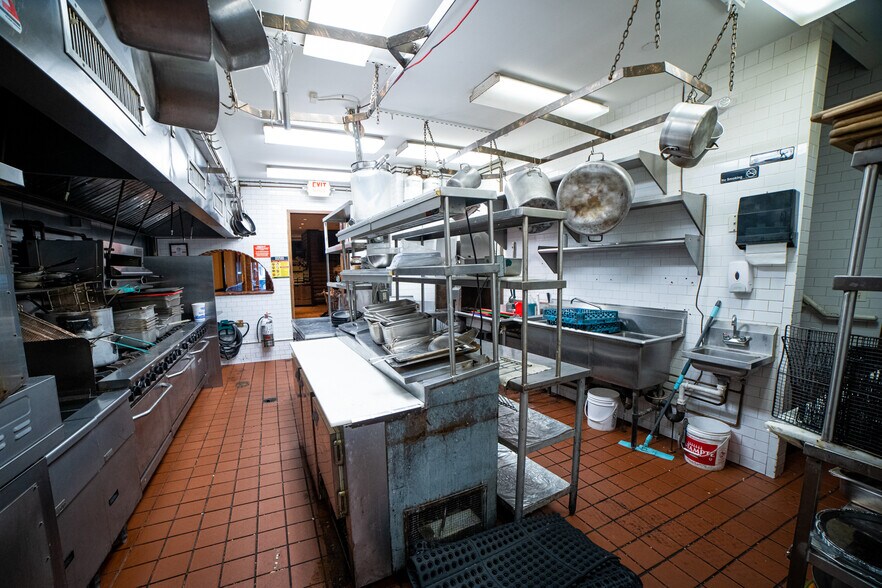 More Photos Of 1655 Sheepshead Bay Rd, Brooklyn Restaurant For Sale