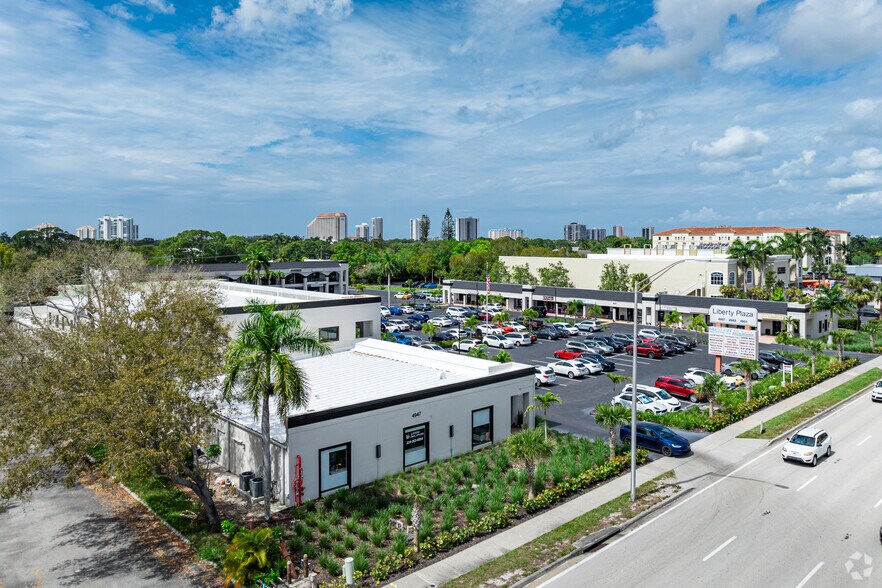 More Photos Of 4947 Tamiami Trl N, Naples Storefront For Lease