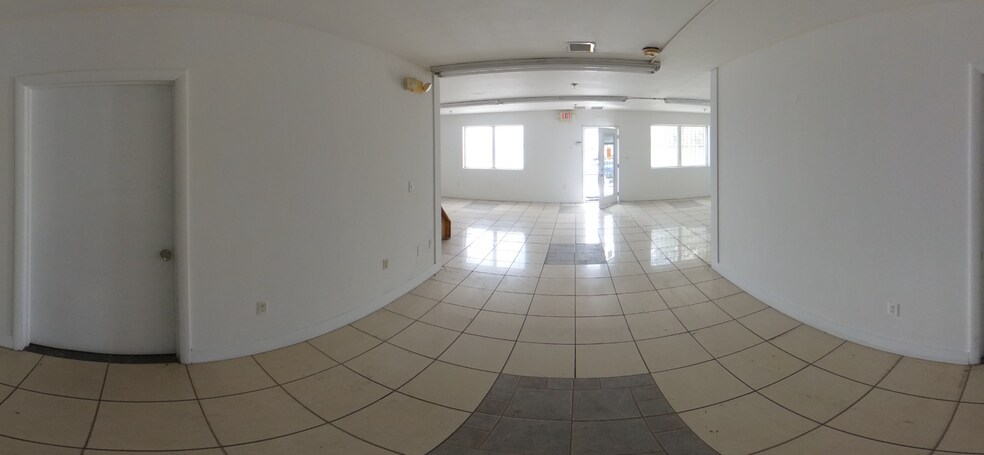 More Photos Of 3121-3171 E 11th Ave, Hialeah Warehouse For Lease