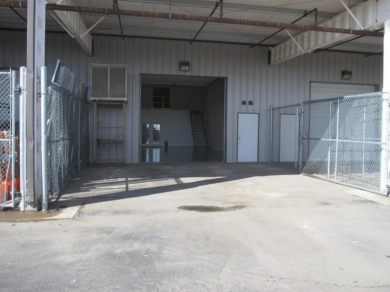 More Photos Of 1740 Skyway Dr, Longmont Warehouse For Lease