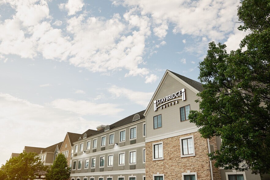 More Photos Of 300 W Romeo B Garrett Ave, Peoria Hotel For Sale