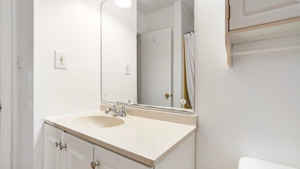 More Photos Of 1656 Scenic Gulf Dr, Destin Apartments For Sale