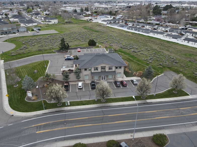 More Photos Of 1123 N Grant Pl, Kennewick Office For Sale