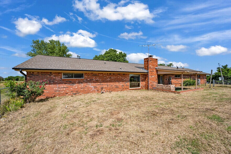 More Photos Of 1311 County Road 1390, Chickasha Land For Sale