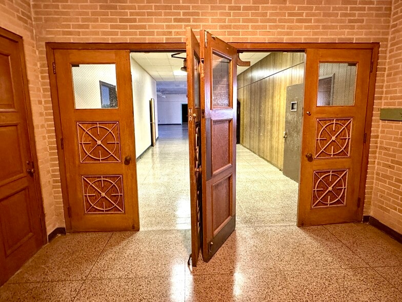 More Photos Of 3803 4th St, Brooklyn Religious Facility For Sale