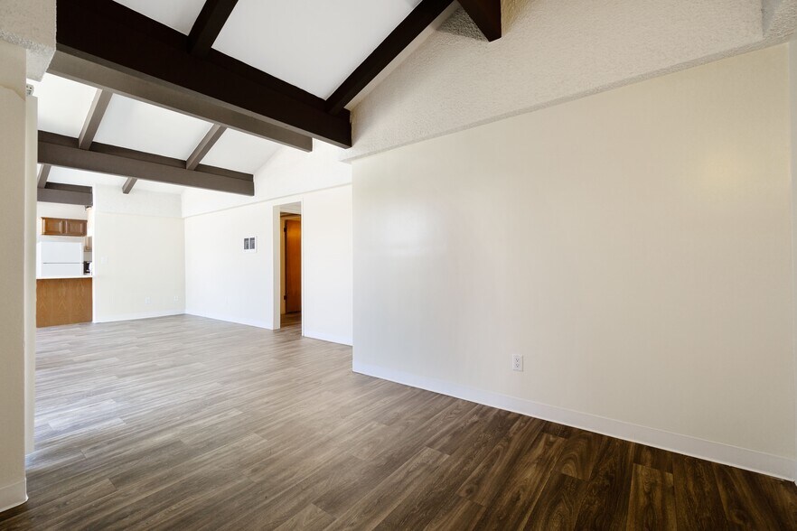 More Photos Of 5055 73rd St, San Diego Apartments For Sale
