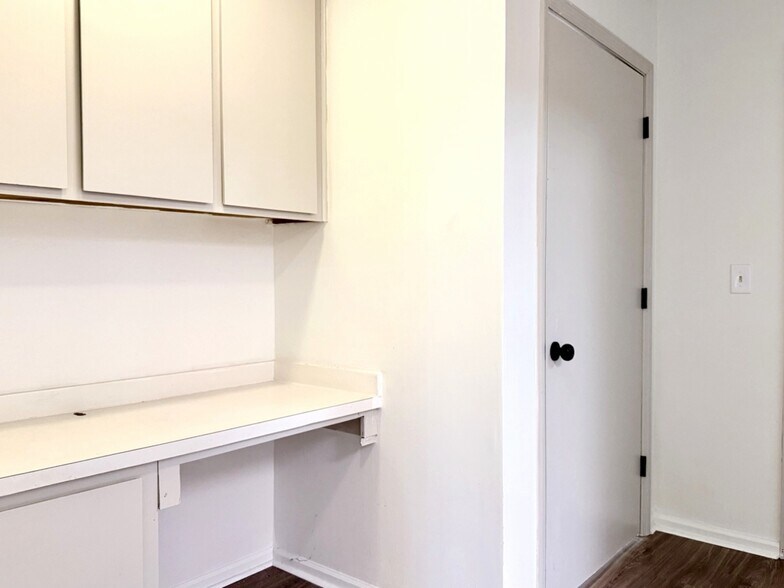 More Photos Of 421 Barony St, Moncks Corner Office For Sale