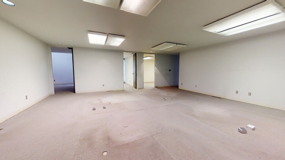 More Photos Of 901 Charleston Ave, Mattoon Medical For Lease