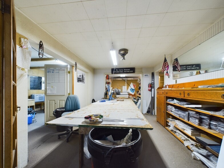 More Photos Of 615 S Washington Ave, Emmett Freestanding For Sale