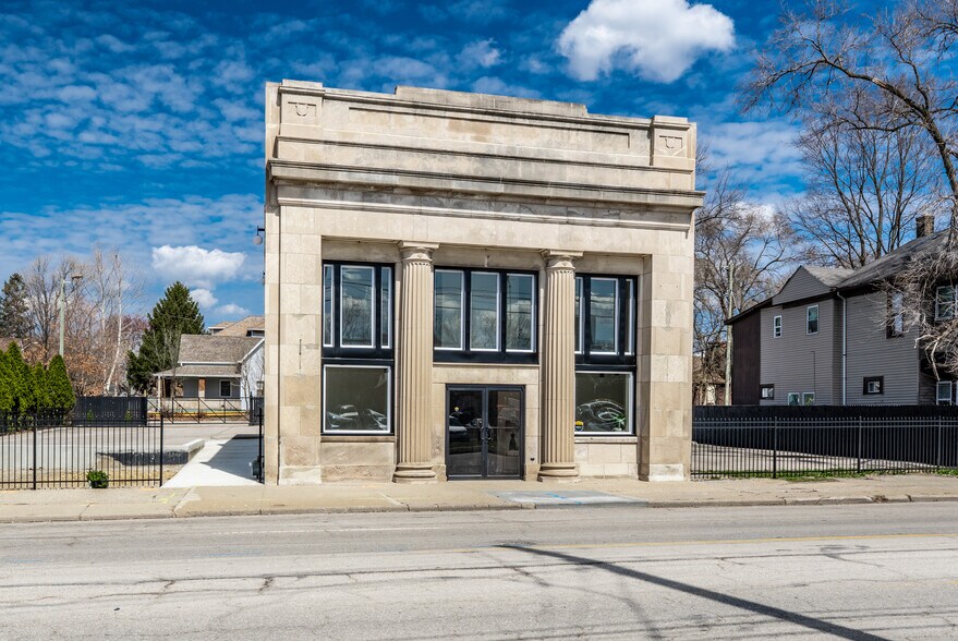More Photos Of 2506 E Washington St, Indianapolis Storefront Retail Office For Sale