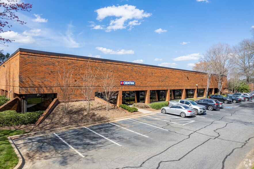 Primary Photo Of 1555 Oakbrook Dr, Norcross Light Distribution For Lease