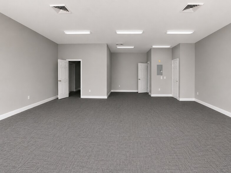 More Photos Of 179 N Us-27 Hwy, Clermont Office For Lease