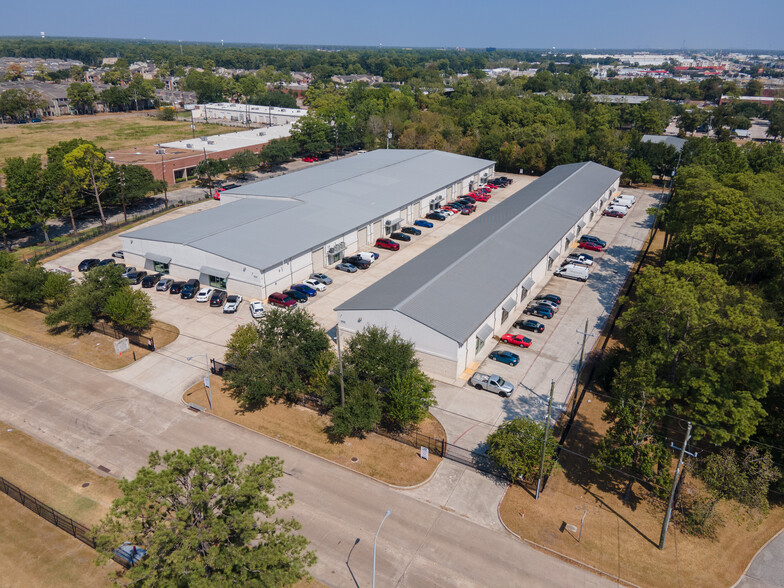 Primary Photo Of 220 Barren Springs Dr, Houston Warehouse For Lease